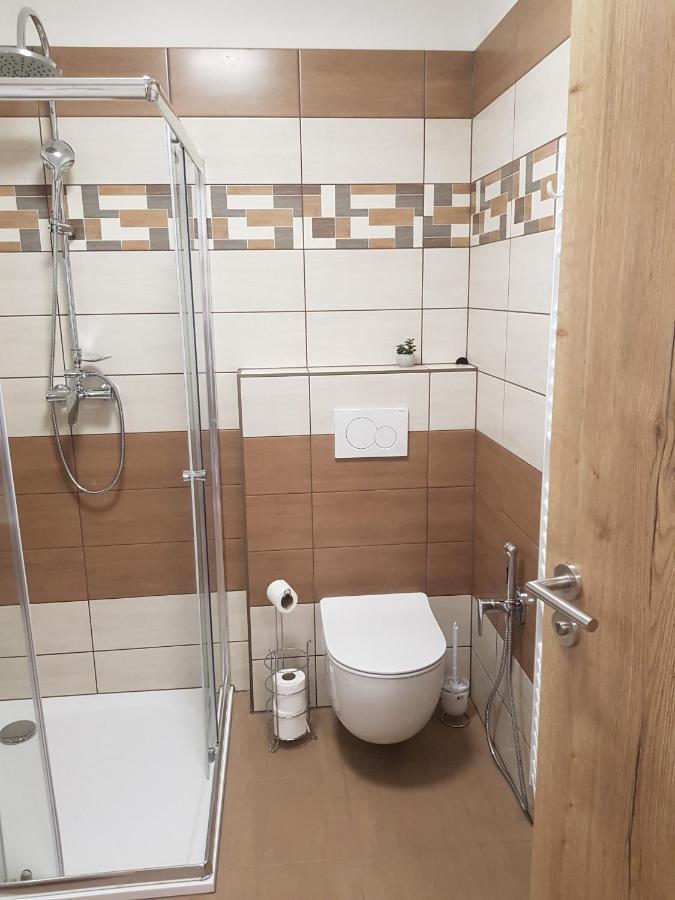 Barbora Aparthotel Kasperske Hory Exteriör bild