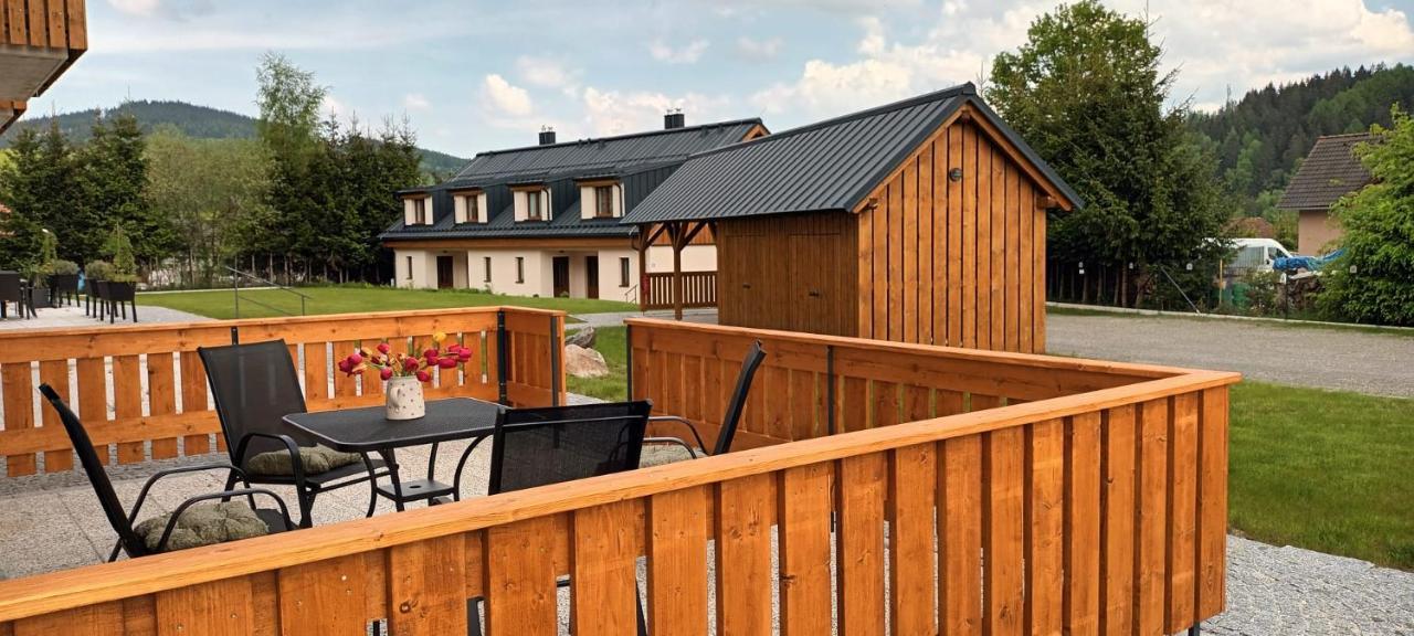 Barbora Aparthotel Kasperske Hory Exteriör bild