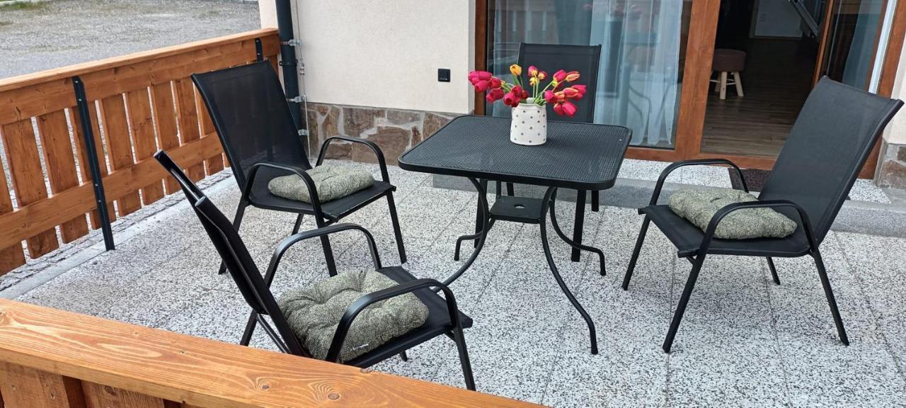 Barbora Aparthotel Kasperske Hory Exteriör bild