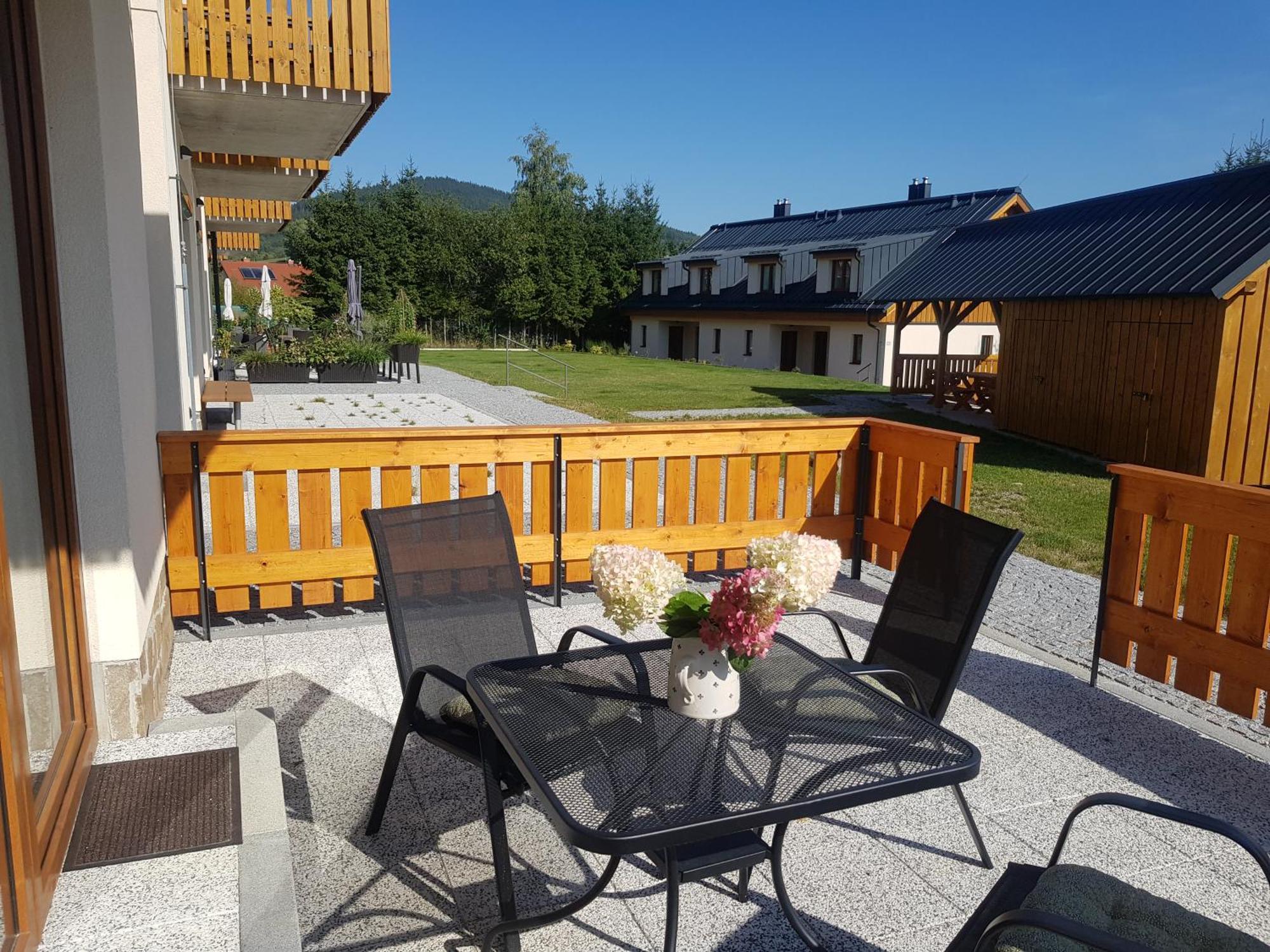 Barbora Aparthotel Kasperske Hory Exteriör bild